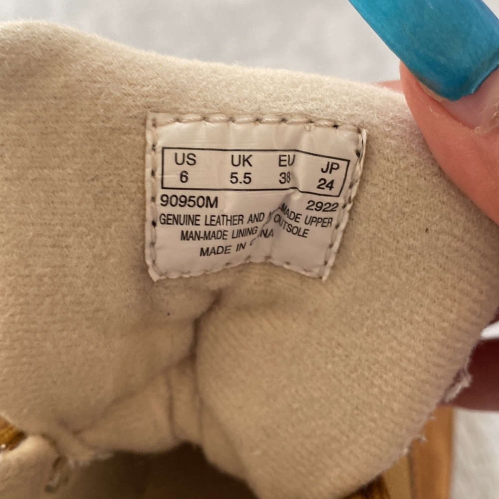 Timberlands - Picture 2 of 5